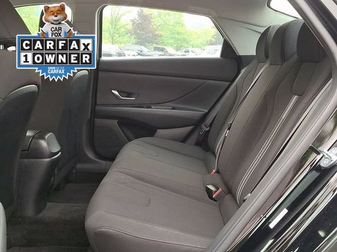 Used 2023 Hyundai Elantra SEL FWD image 13