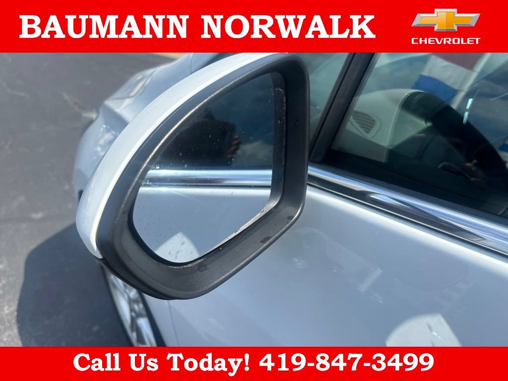 Used 2017 Chevrolet Cruze LT FWD image 15