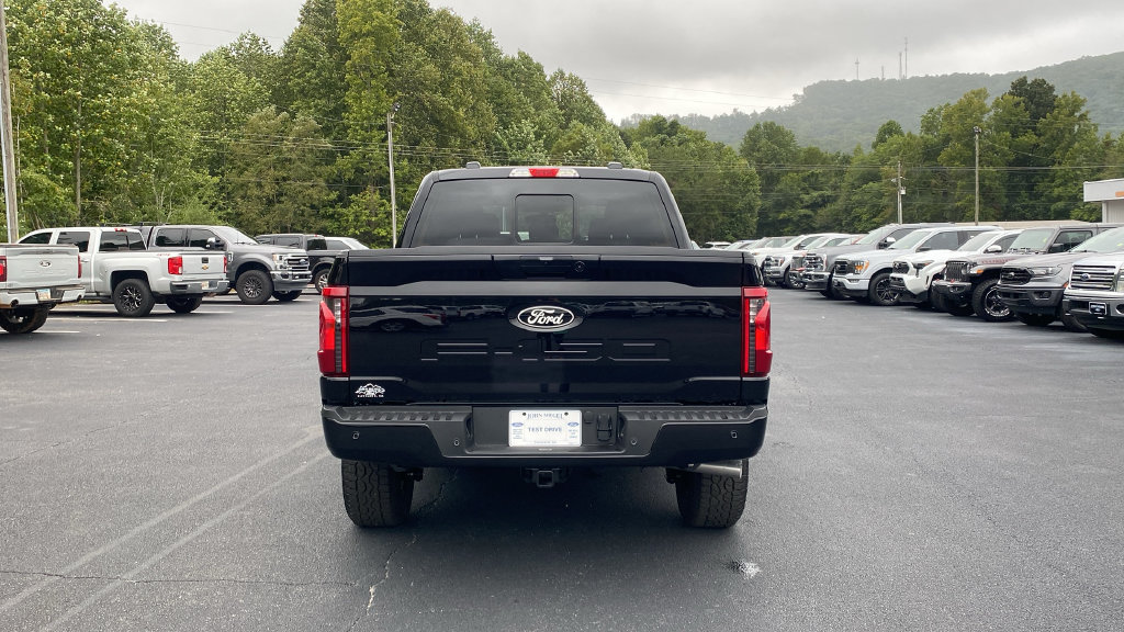 New 2026 Ford F150 XLT w/ Equipment Group 302A MID AWD/4WD image 6