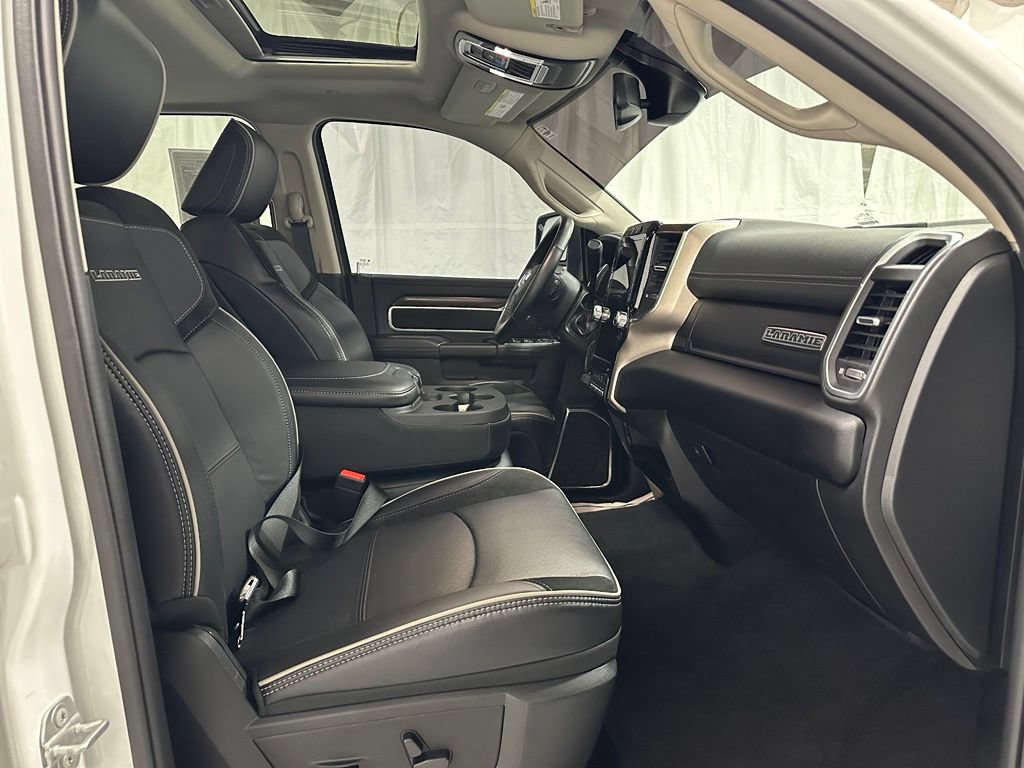 Used 2024 RAM 3500 Laramie AWD/4WD image 61