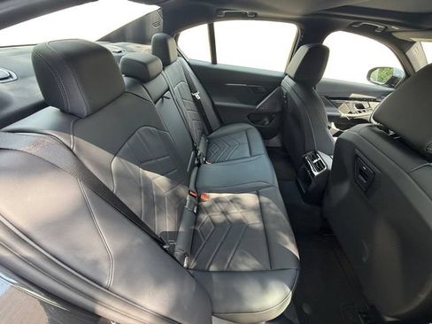 Used 2026 BMW 530i xDrive AWD/4WD image 23