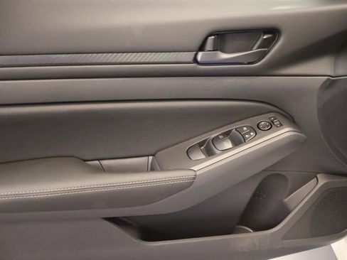 New 2026 Nissan Altima 2.5 SV AWD/4WD image 10