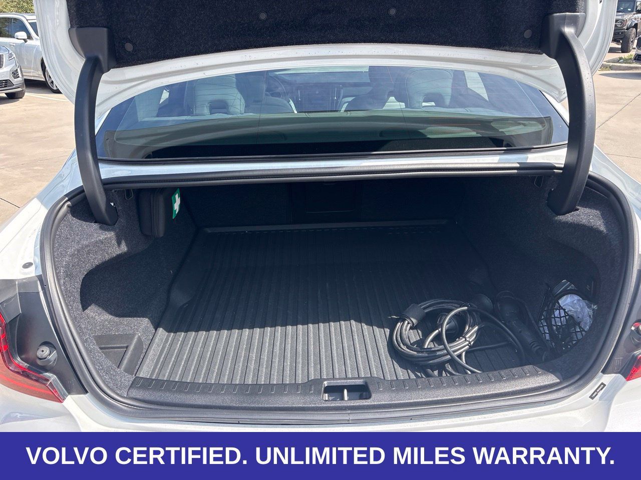 Used 2024 Volvo S60 T8 Plus w/ Climate Package AWD/4WD image 9