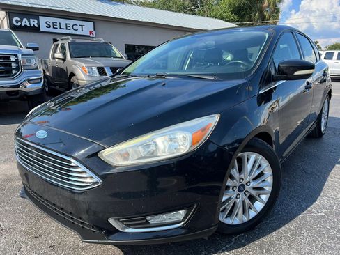 Used 2017 Ford Focus Titanium FWD image 1