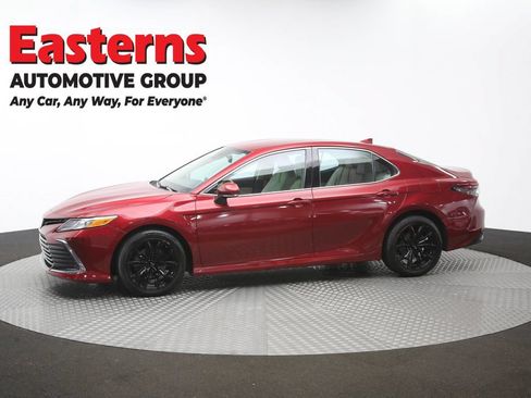 Used 2021 Toyota Camry XLE AWD/4WD image 58