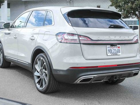 Used 2022 Lincoln Nautilus Reserve w/ Equipment Group 202A AWD/4WD image 9