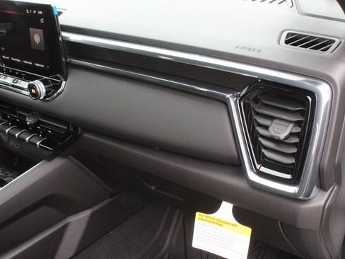 New 2025 GMC Canyon Elevation w/ Convenience Package image 22