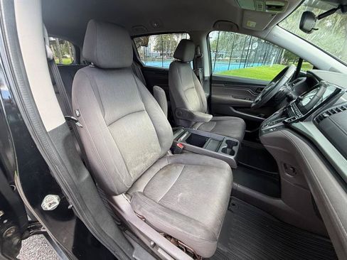 Used 2019 Honda Odyssey EX image 18