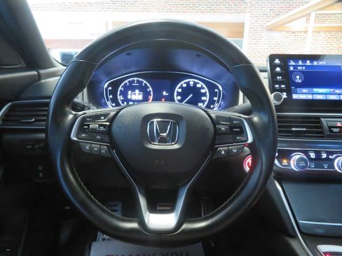 Used 2021 Honda Accord Sport image 31