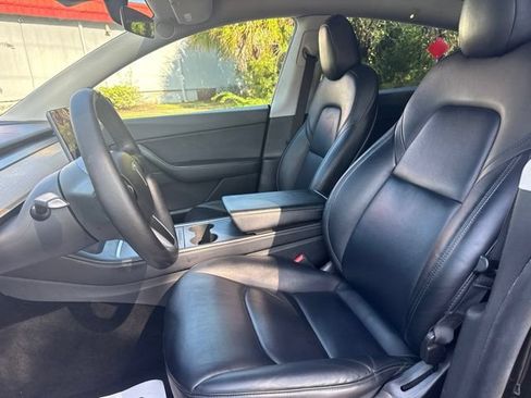 Used 2021 Tesla Model Y Long Range AWD/4WD image 10