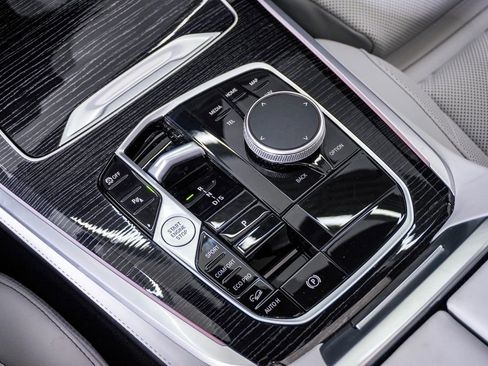 Used 2024 BMW X5 xDrive40i w/ M Sport Package image 25