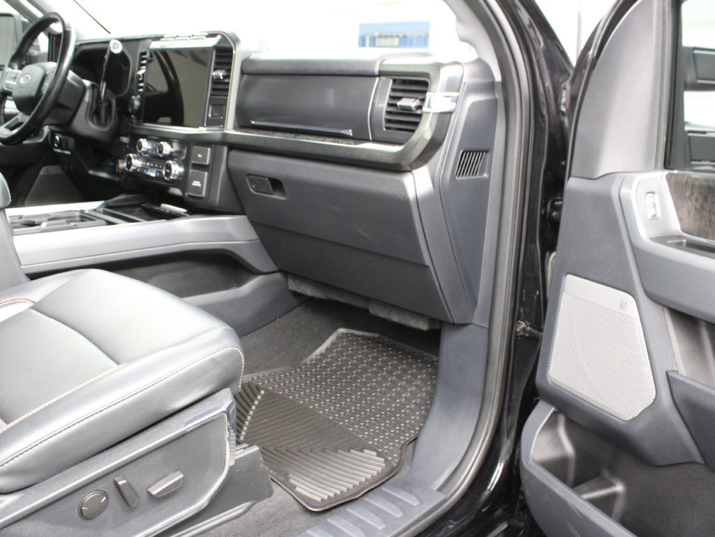 Used 2024 Ford F250 Lariat w/ Lariat Ultimate Package AWD/4WD image 44