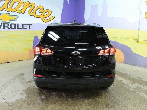 Used 2023 Chevrolet Equinox LS w/ LS Convenience Package image 6
