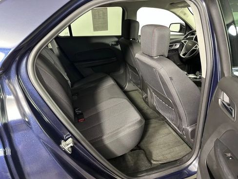 Used 2017 Chevrolet Equinox LT w/ Convenience Package image 11