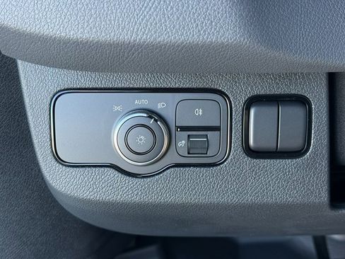 Used 2024 Mercedes-Benz Sprinter 4500 image 13