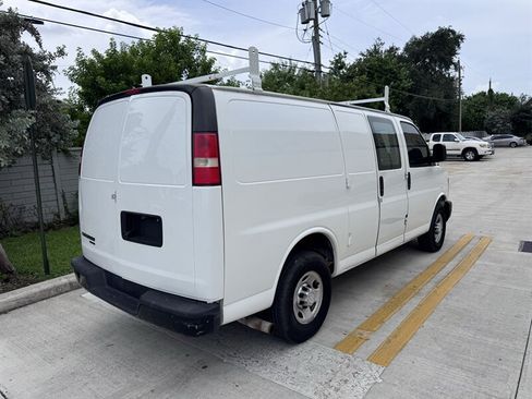 Used 2015 Chevrolet Express 2500 RWD image 5