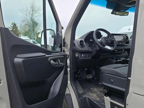 New 2026 Mercedes-Benz Sprinter 2500 image 20