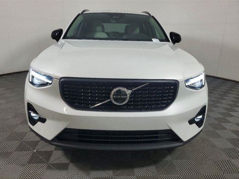 Certified 2026 Volvo XC40 B5 Plus w/ Protection Package Premier AWD/4WD image 2