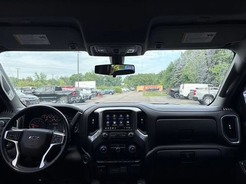 Used 2019 Chevrolet Silverado 1500 LT Trail Boss AWD/4WD image 8