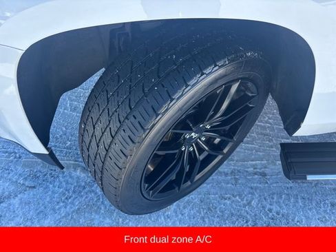 Used 2019 GMC Yukon Denali w/ Denali Ultimate Package image 16