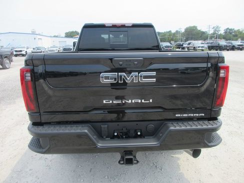 New 2026 GMC Sierra 2500 Denali Ultimate AWD/4WD image 6