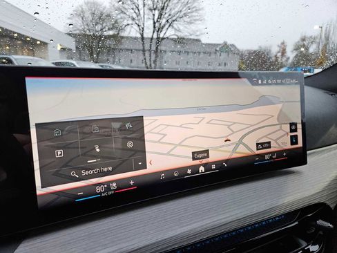 Used 2025 BMW i4 xDrive40i w/ Premium Package image 29