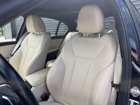 Used 2020 BMW 330i Sedan w/ Driving Assistance Package RWD image 11