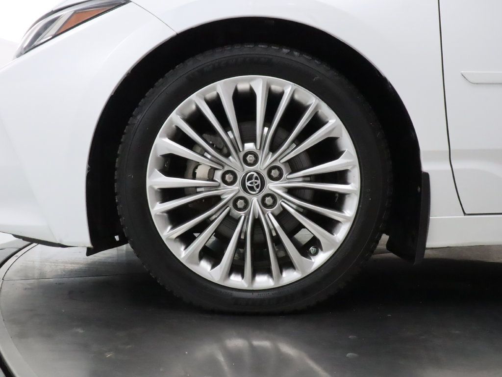 Used 2019 Toyota Avalon Limited w/ Advanced Safety Package FWD image 41