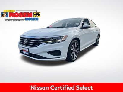 Used 2021 Volkswagen Passat 2.0T SE