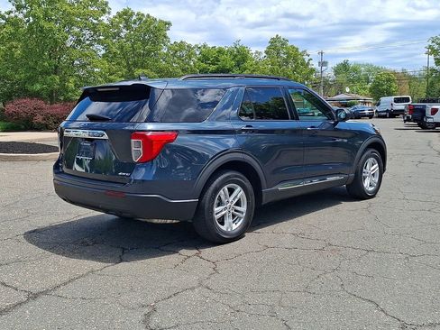 Certified 2023 Ford Explorer XLT AWD/4WD image 9