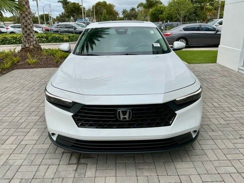 Used 2023 Honda Accord EX image 2
