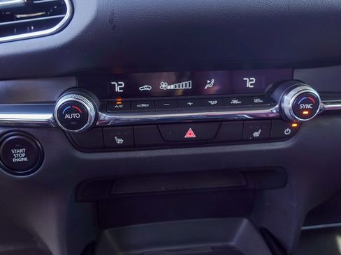 Certified 2025 MAZDA CX-30 AWD 2.5 S w/ Preferred Package image 18