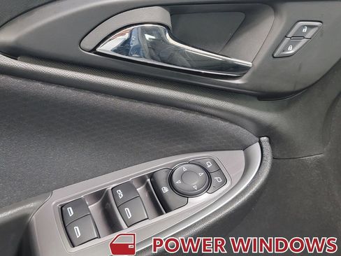 Used 2024 Chevrolet Malibu LT image 25