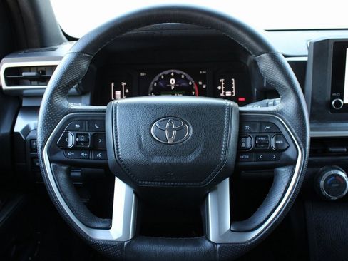 Used 2025 Toyota 4Runner SR5 image 14