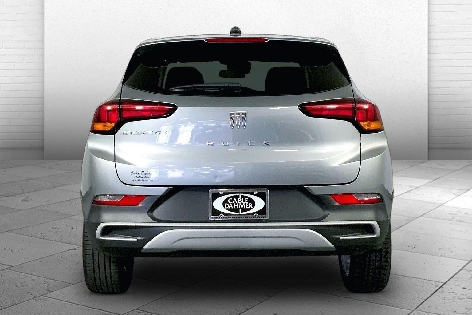 Used 2025 Buick Encore GX Preferred FWD image 3