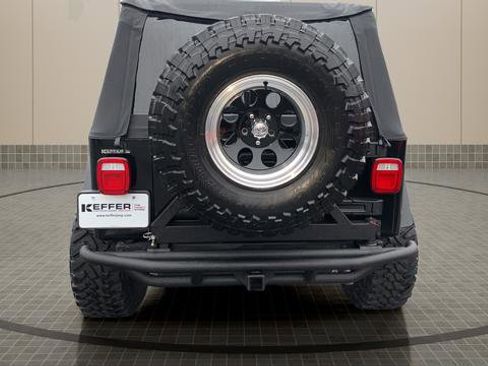 Used 2006 Jeep Wrangler Rubicon w/ Security Group image 16