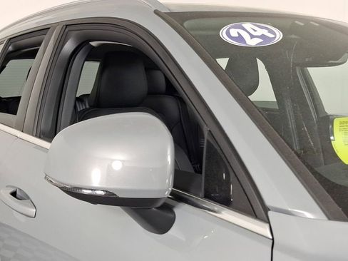 Certified 2024 Volvo XC40 B5 Ultimate w/ Protection Package Premier AWD/4WD image 7