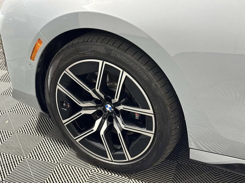 Used 2023 BMW 740i image 41