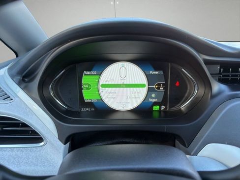 Used 2018 Chevrolet Bolt Premier w/ Driver Confidence II Package FWD image 15