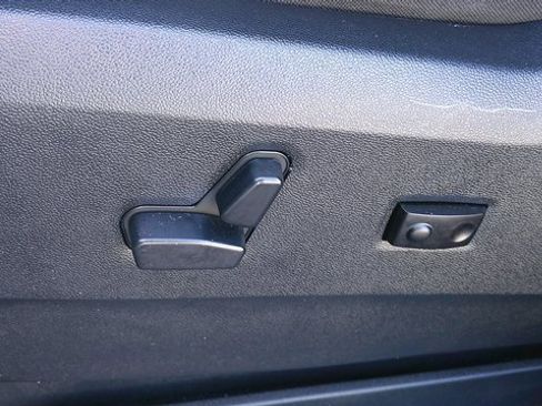 Used 2019 Dodge Grand Caravan SE image 6