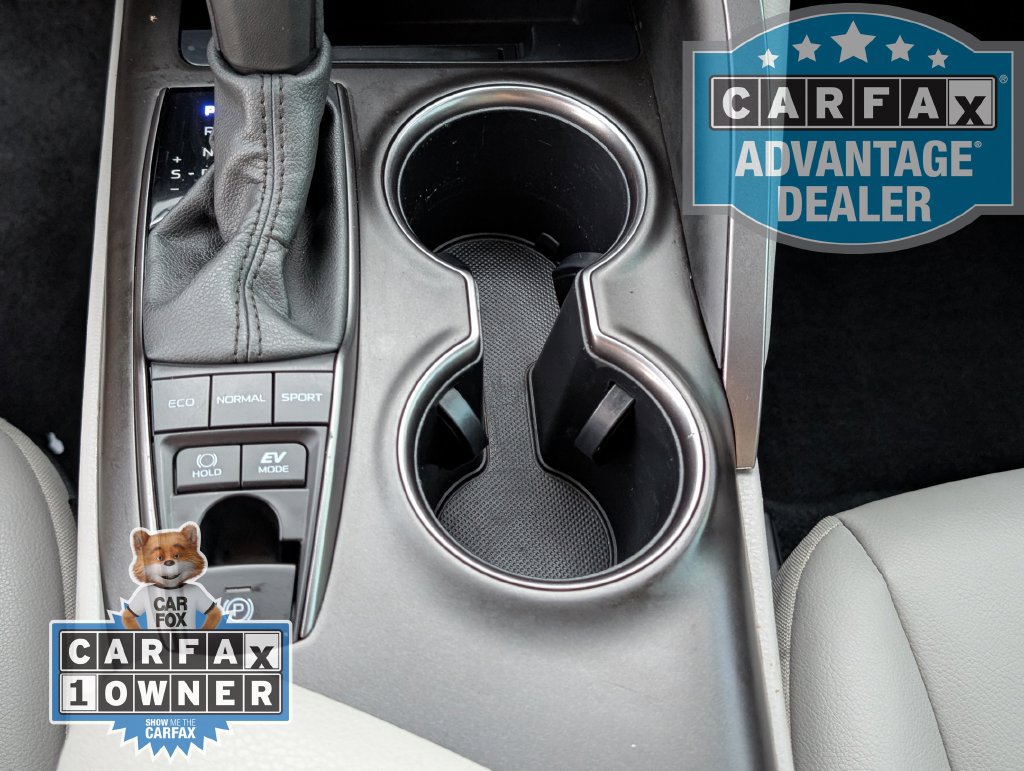 Used 2024 Toyota Camry SE FWD image 9