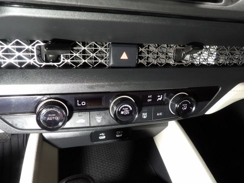 Used 2025 Honda Accord LX image 18
