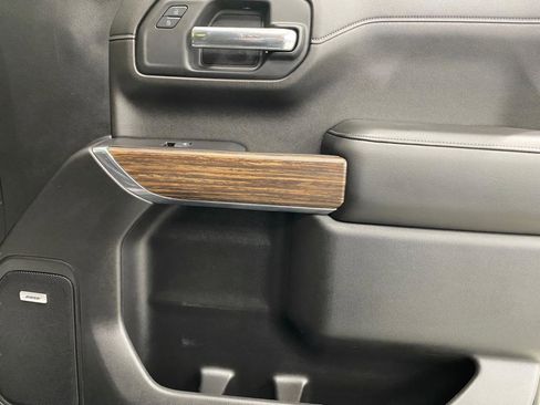 Used 2019 Chevrolet Silverado 1500 High Country w/ Technology Package AWD/4WD image 15