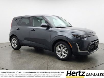 Used 2025 Kia Soul LX w/ LX Technology Package