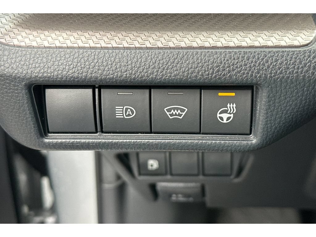 Certified 2023 Toyota Prius XLE AWD/4WD image 30