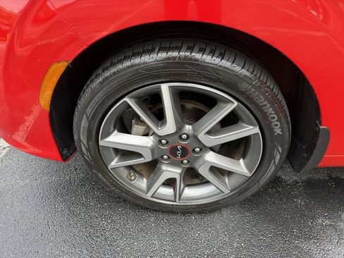 Certified 2022 Kia Soul GT-Line FWD image 39