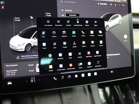 Used 2023 Tesla Model 3 Standard Range image 14