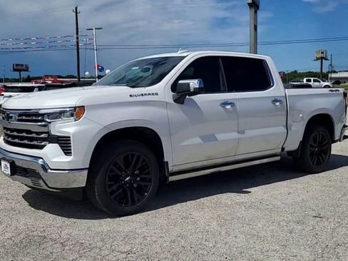 New 2025 Chevrolet Silverado 1500 LTZ w/ LTZ Premium Package image 4
