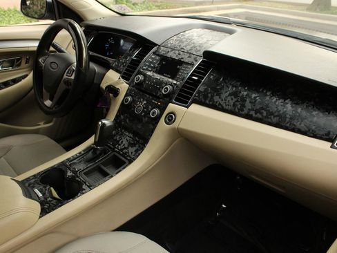 Used 2016 Ford Taurus SE FWD image 31