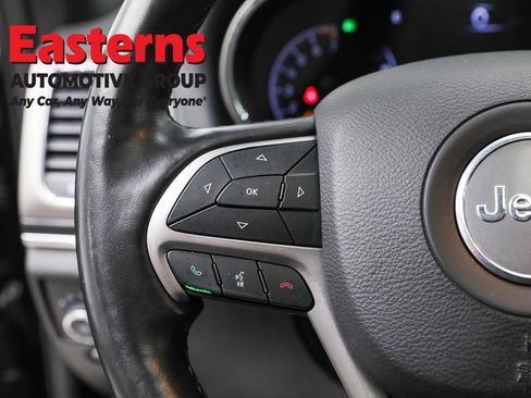 Used 2021 Jeep Grand Cherokee Limited w/ Premium Lighting Group image 15